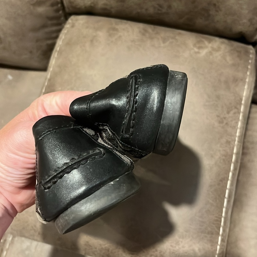 Coach signature black loafers, size 8 - Picture 5 of 9